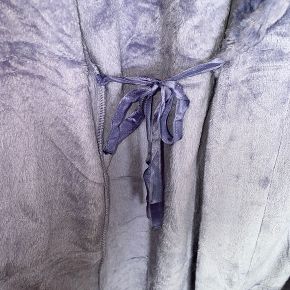 Carole Hochman Women's Shawl Collar Plush Robe - Picture 3 of 5